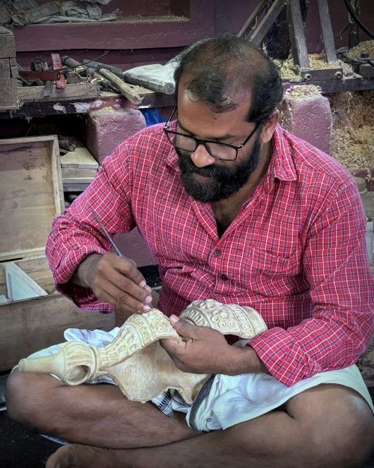  Kathakali Costume Making 