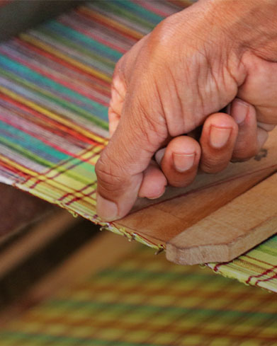  Hand Weaving 